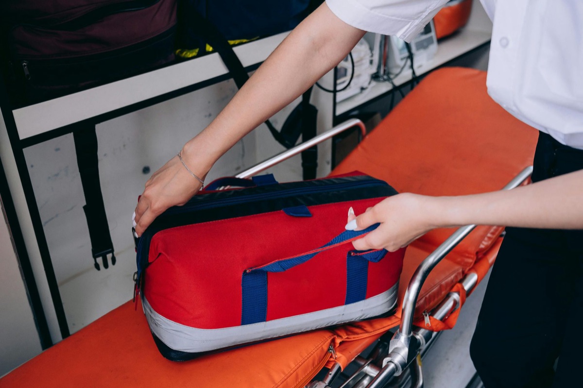 dokters tas met medische hulp