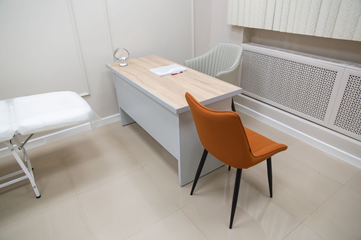 interior de una consulta médica