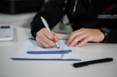 Custos e Qualificação: Como Avaliar o Médico sem Erros Comuns