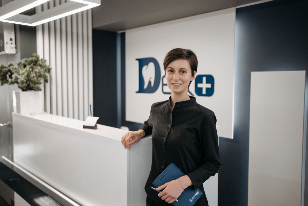 ufficio medico con area di ricezione