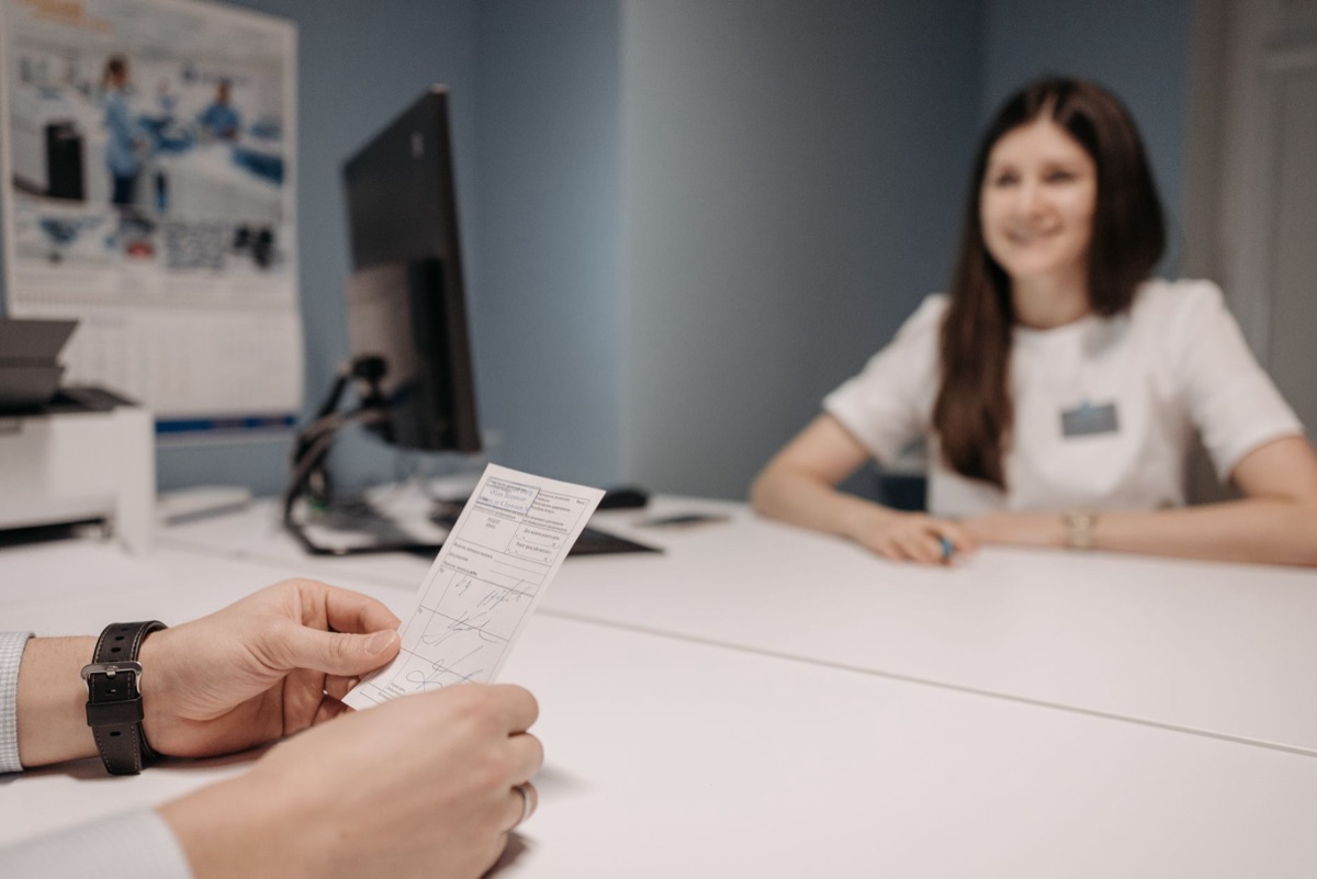 ufficio medico con documenti