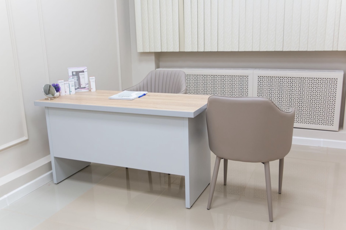 Interior de un consultorio médico especializado
